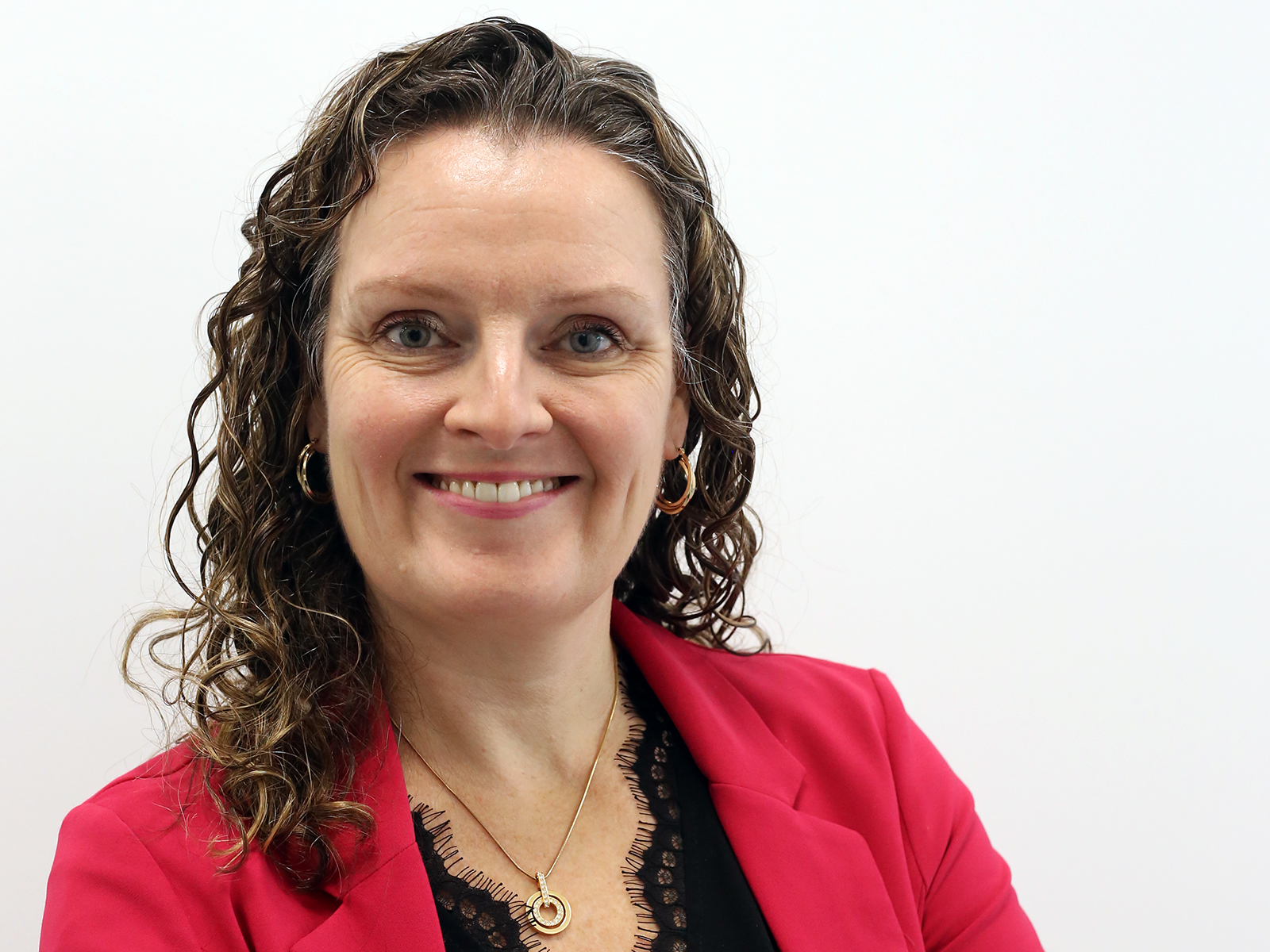 Kerry-Lepicek-New-Headshot-IMG_9978